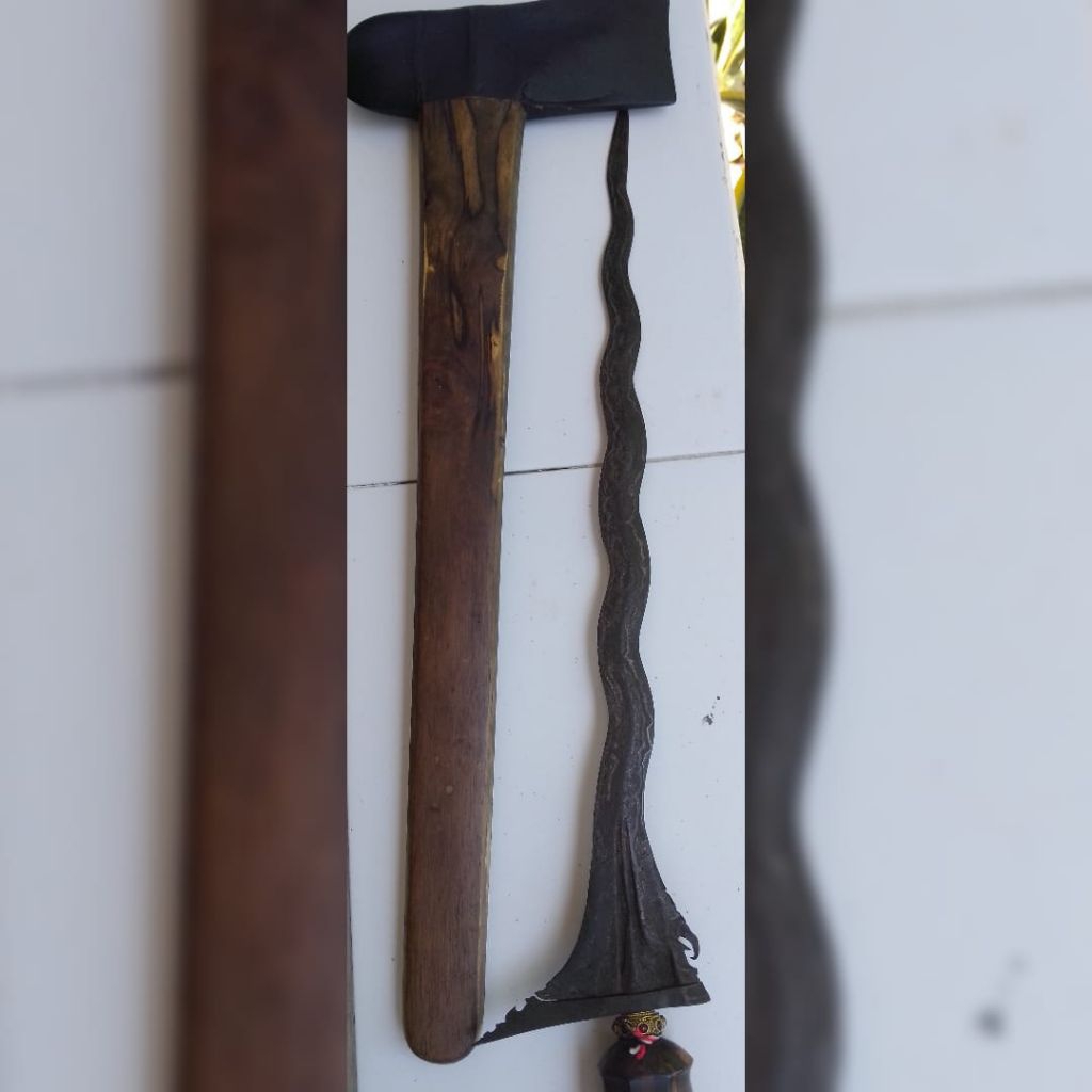 Keris Bali-Lombok Carita luk 11