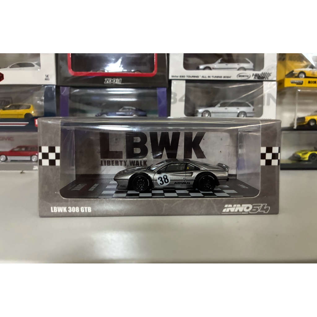 Inno64 LBWK Ferrari 308GTB