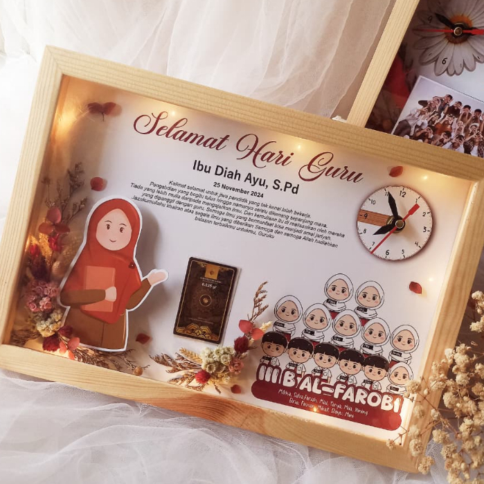 Flower in Frame I kado Guru, wisuda, ulang tahun, engagement , purna tugas,  nikahan dll