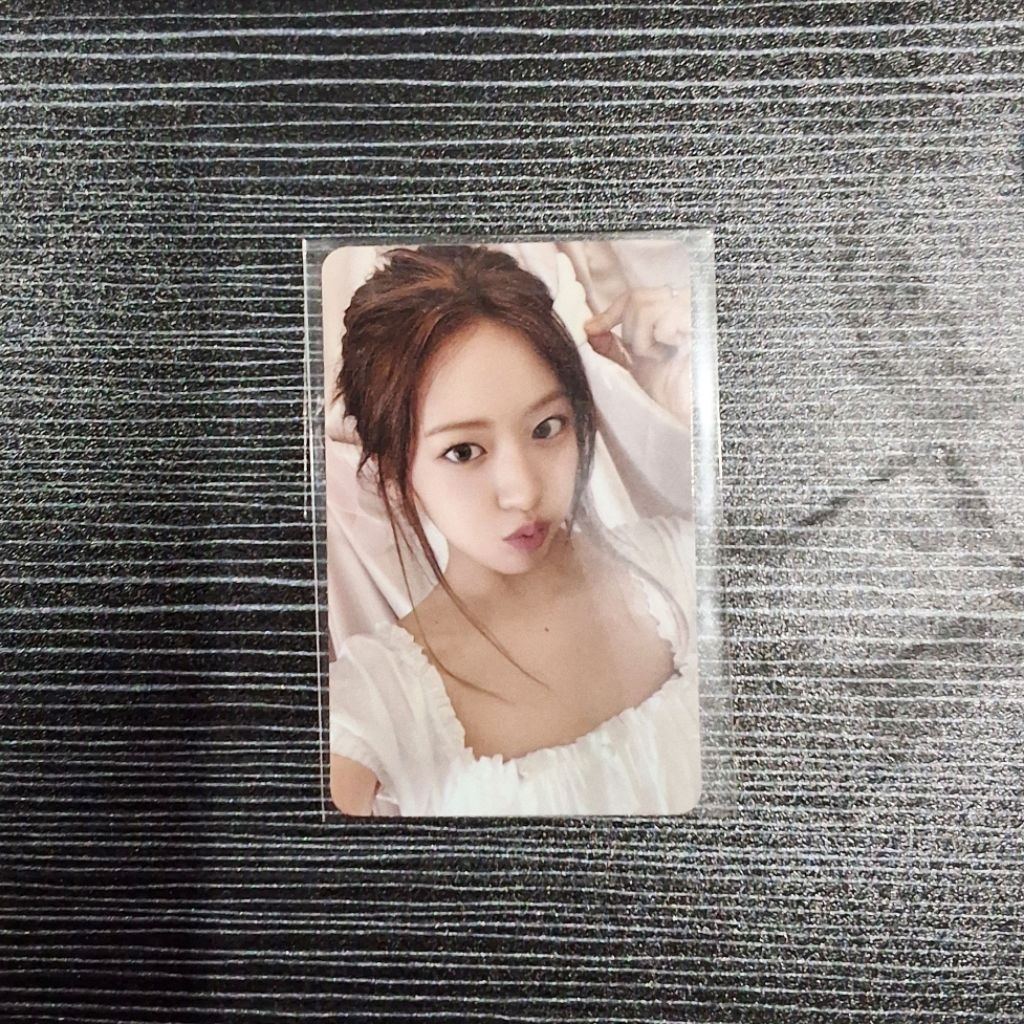 Pc Photocard Yujin Ive Loved Ive Album POB SSQ Loved Ive