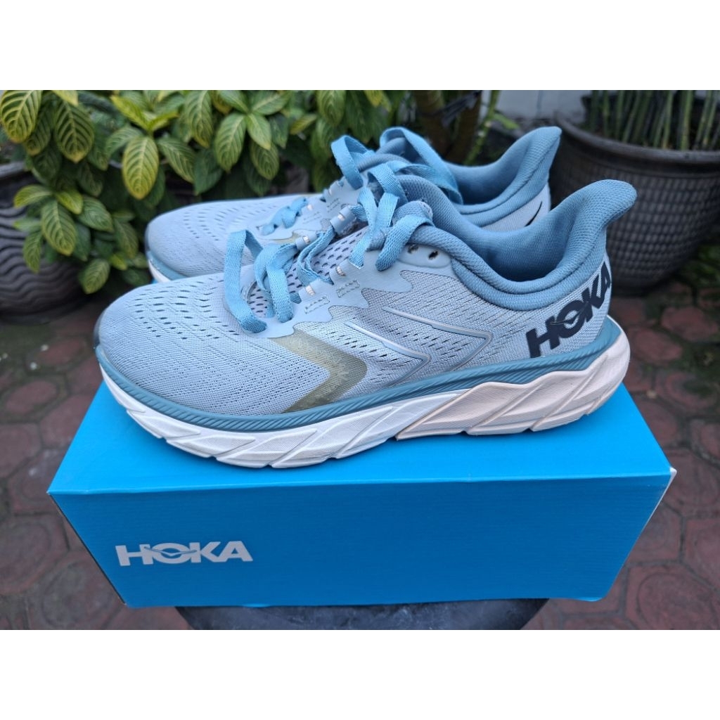 Preloved HOKA Arahi 5 Original Second