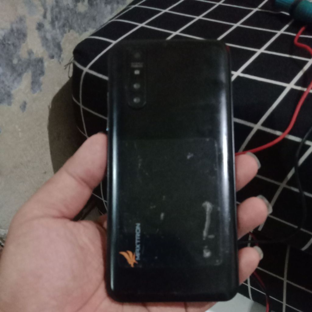 backdoor Maxtron s9 mulus