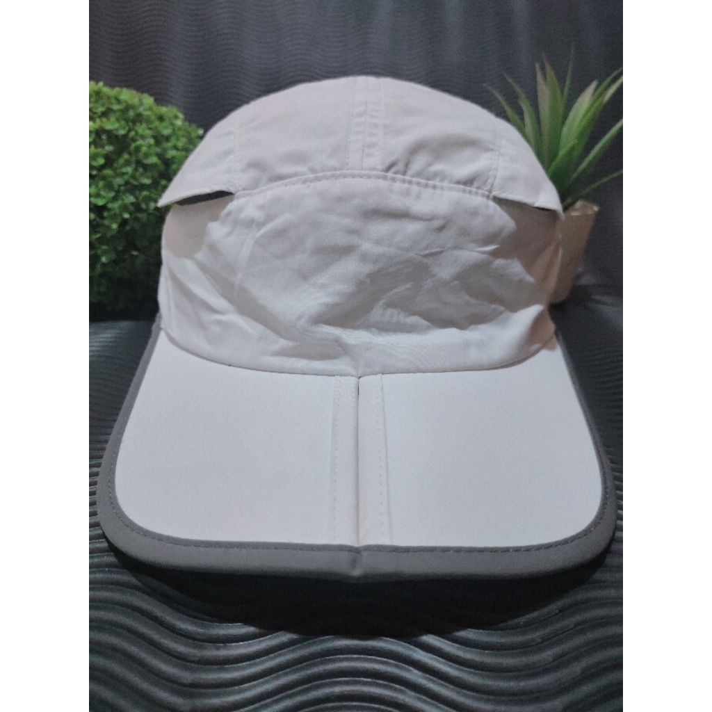 Topi Sunday Afternoons / Topi Hiking / Topi Running  / Topi Bekas / Topi Senam / Topi Olahraga / Top