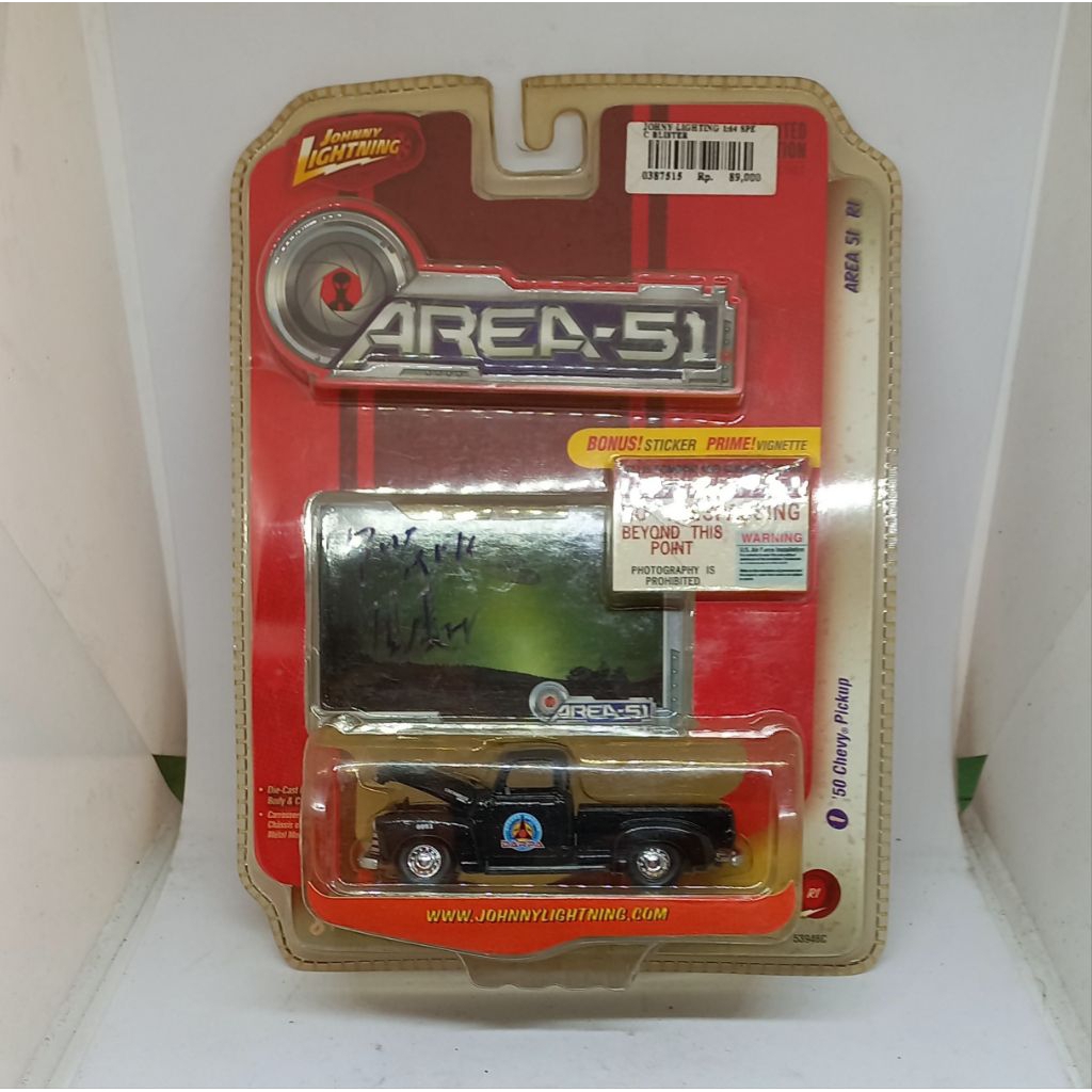 johnny lightning 50 chevy pickup area-51 r1 diecast 1/64 no mulus (t)
