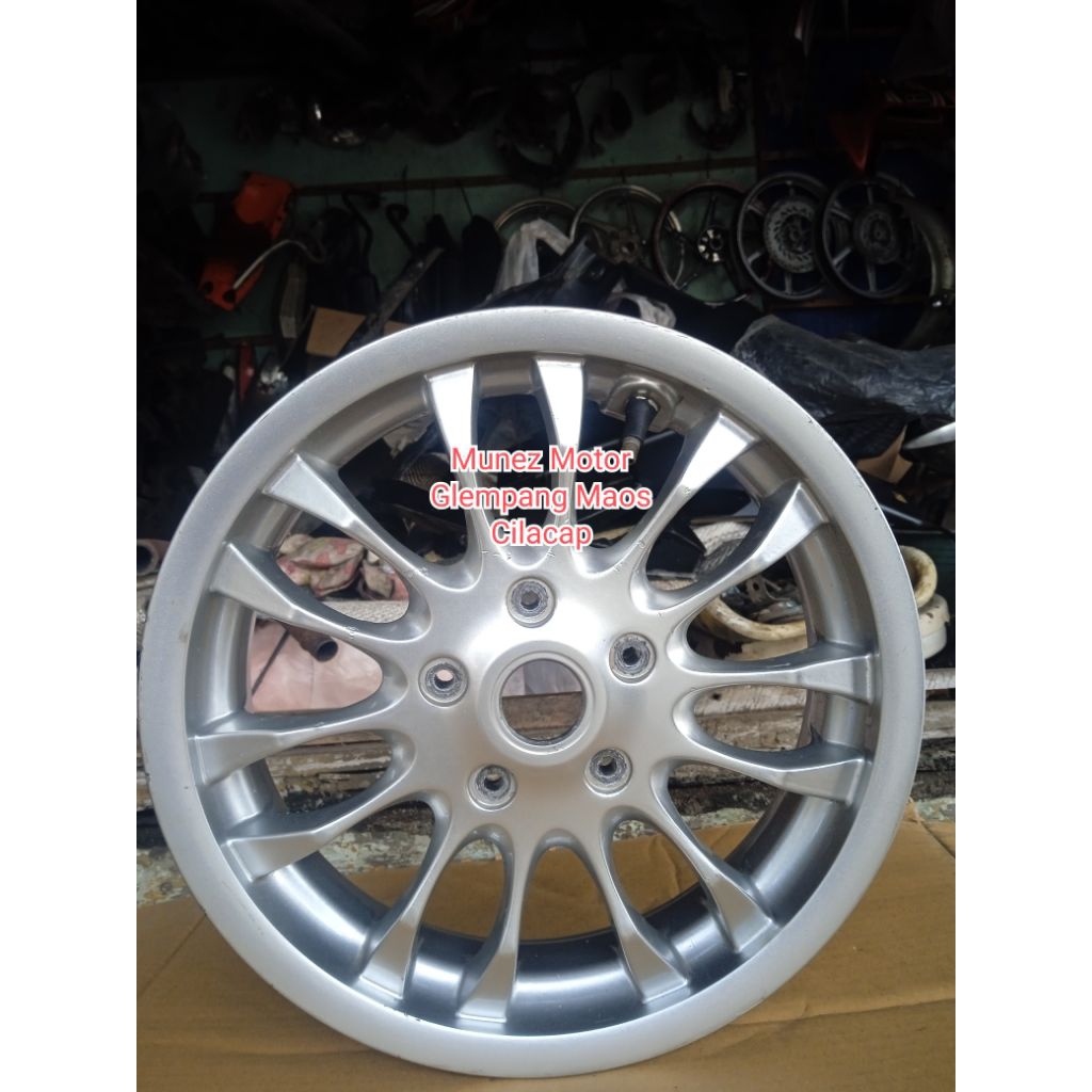 Velg DEPAN Vespa Sprint Original Primavera Lx Ring12