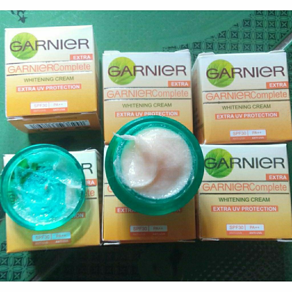 3 Pcs Cream Garnier Complete Gentong Whitening Siang Dan Malam (Cream Pemutih Dan Penghalus Wajah Da
