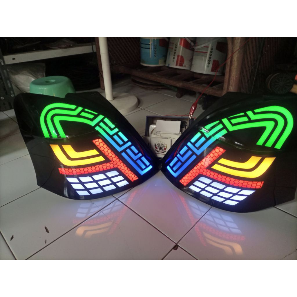 Stoplamp Yaris 2008-2011.Castem Stoplamp Yaris.Castem Stoplamp Yaris 2008-2011 New Led Bar