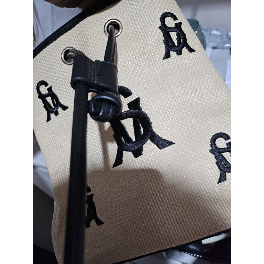 SM bucket bag preloved by Sem