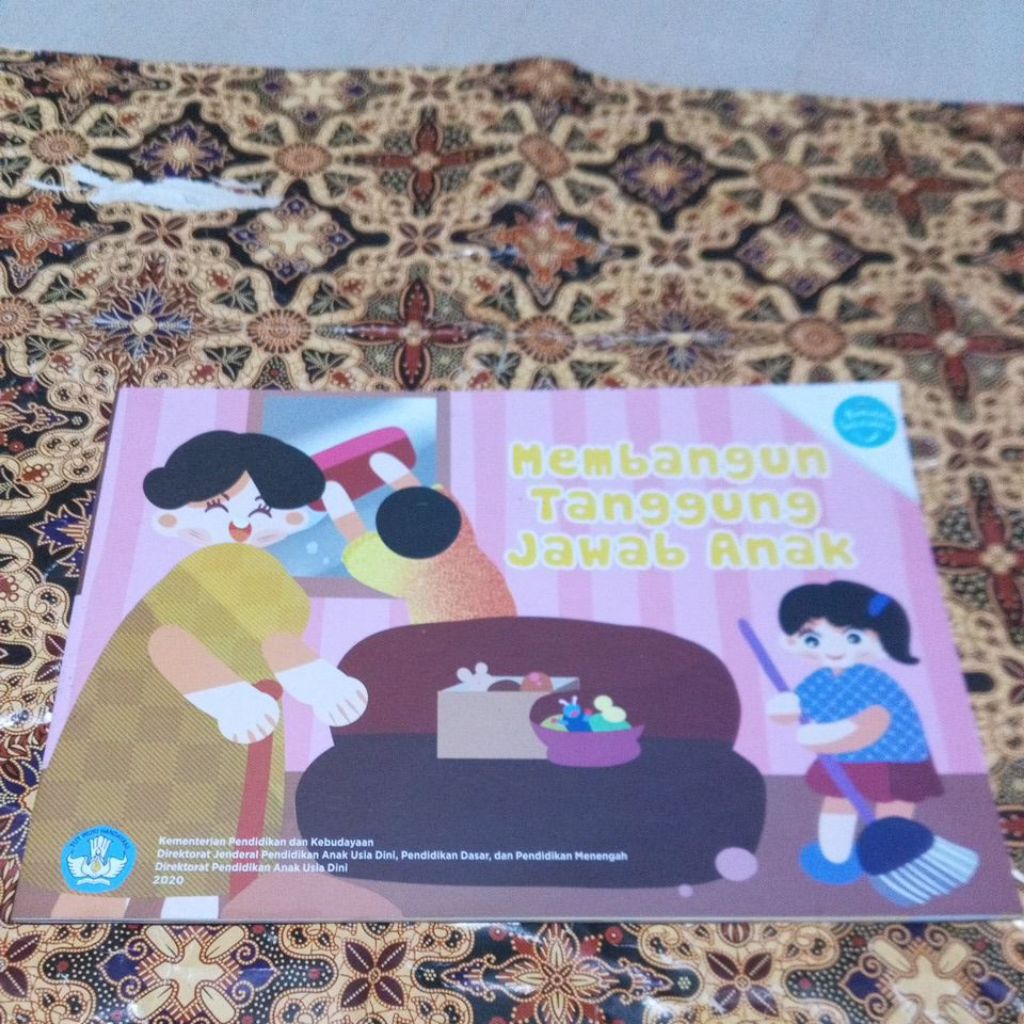 Buku pendidikan Anak usia Dini - membangun tanggung jawab anak