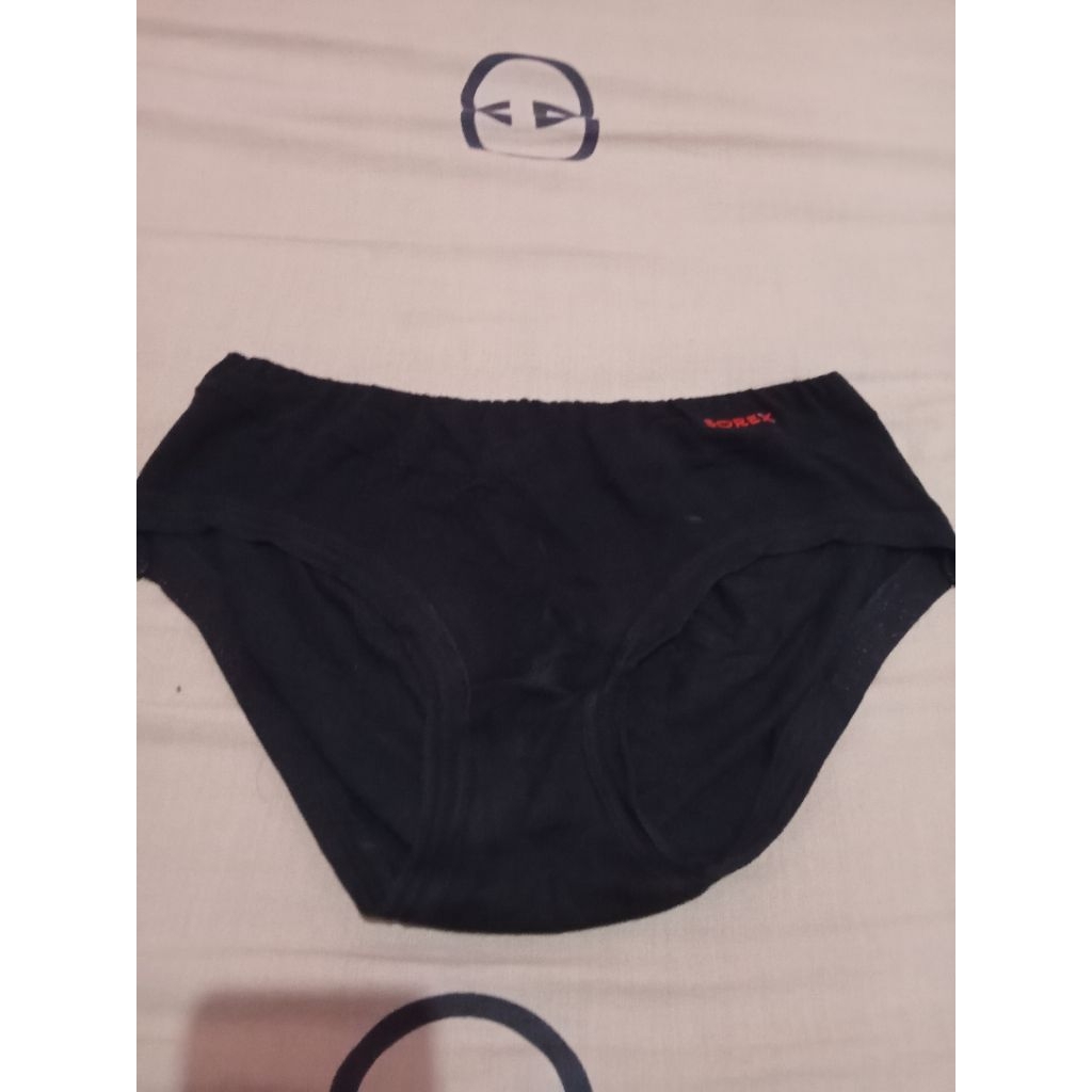 CD Sorex Hitam list merah