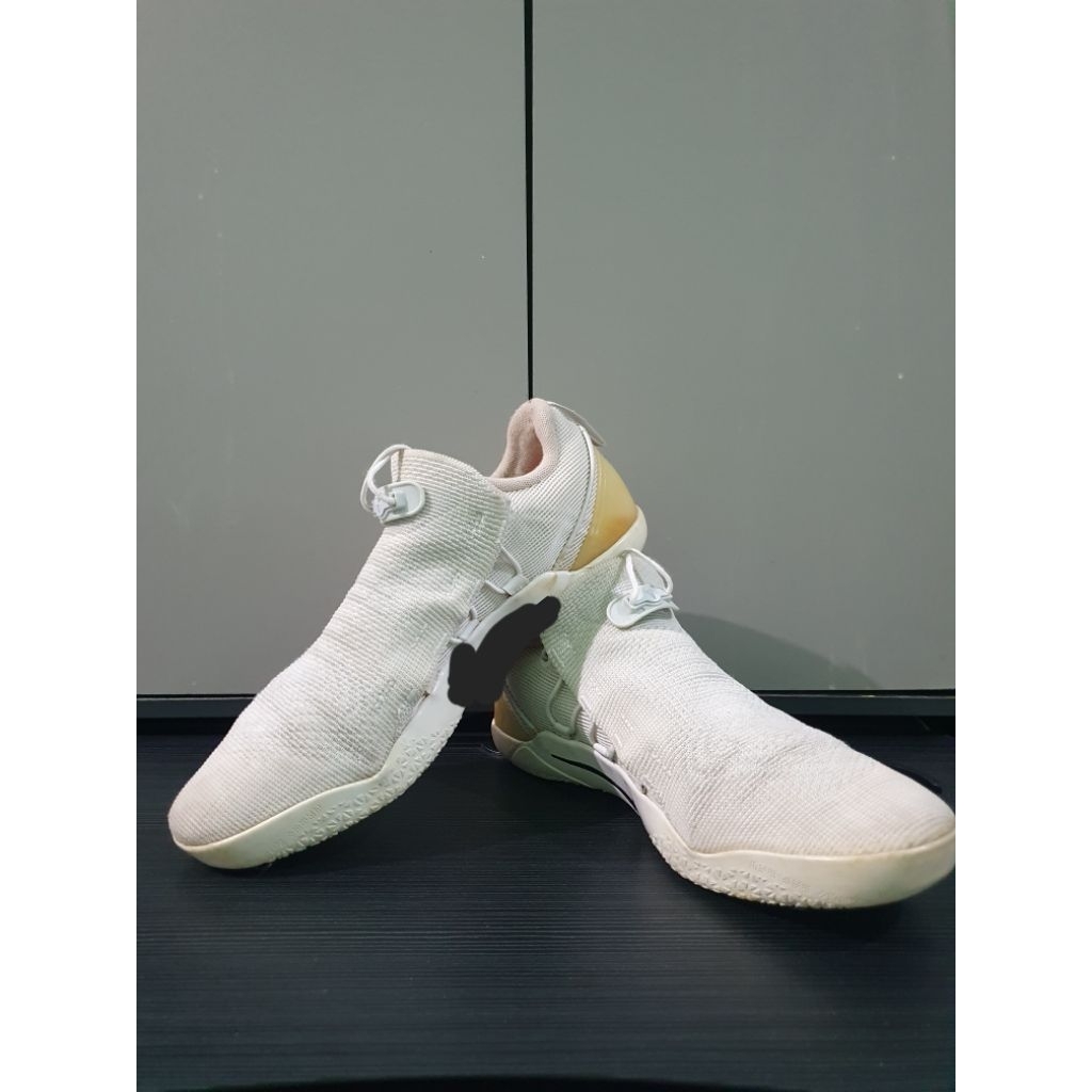 Sepatu Basket Second (Size 43)