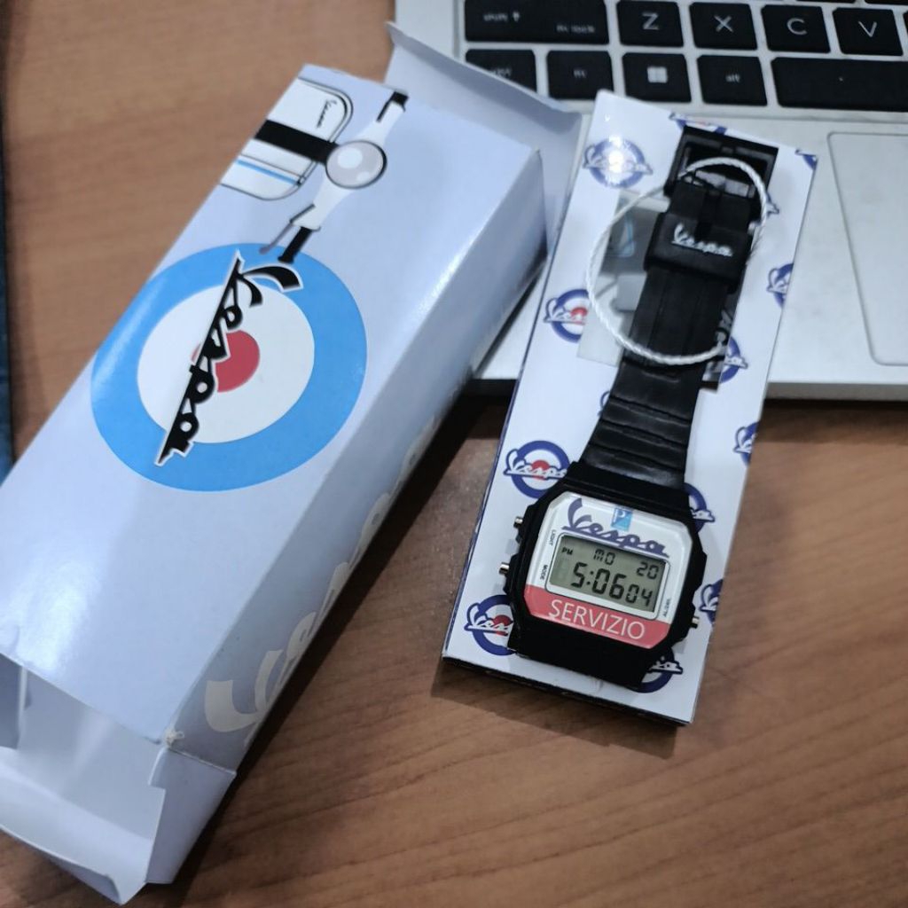 ~jam preloved vintage vespa