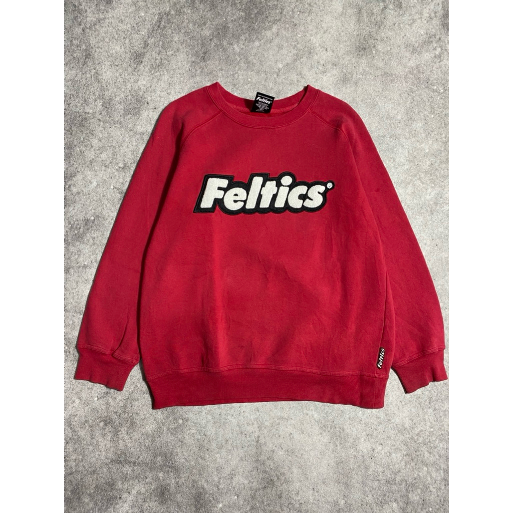 crewneck feltics towel