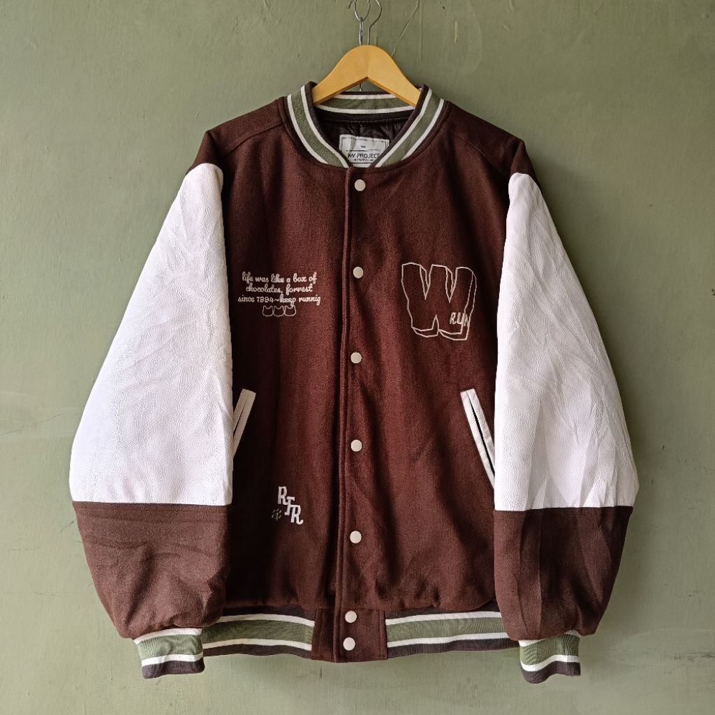 JAKET VARSITY WV PROJECT REST STADIUM JUMPER