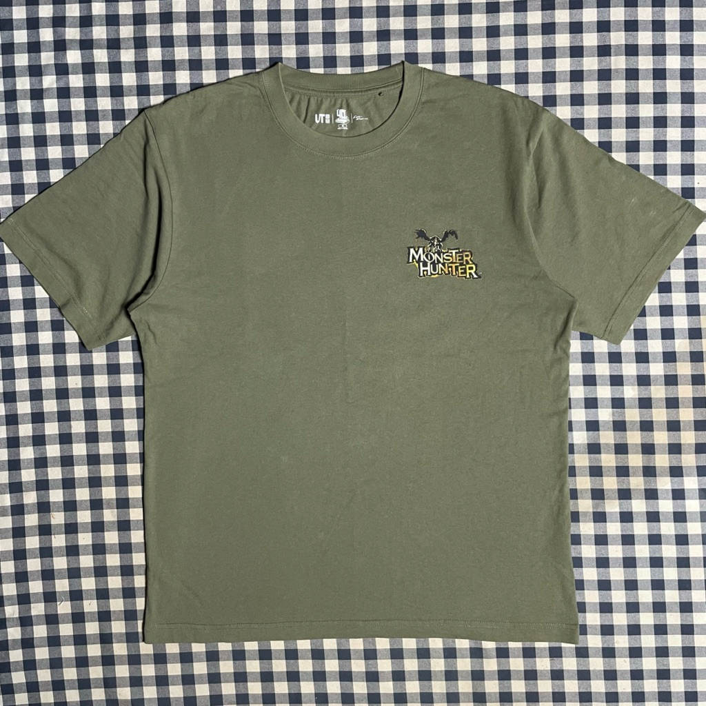 T-Shirt / Baju Kaos UNIQLO X CAPCOM 40th Anniversary size M oversized