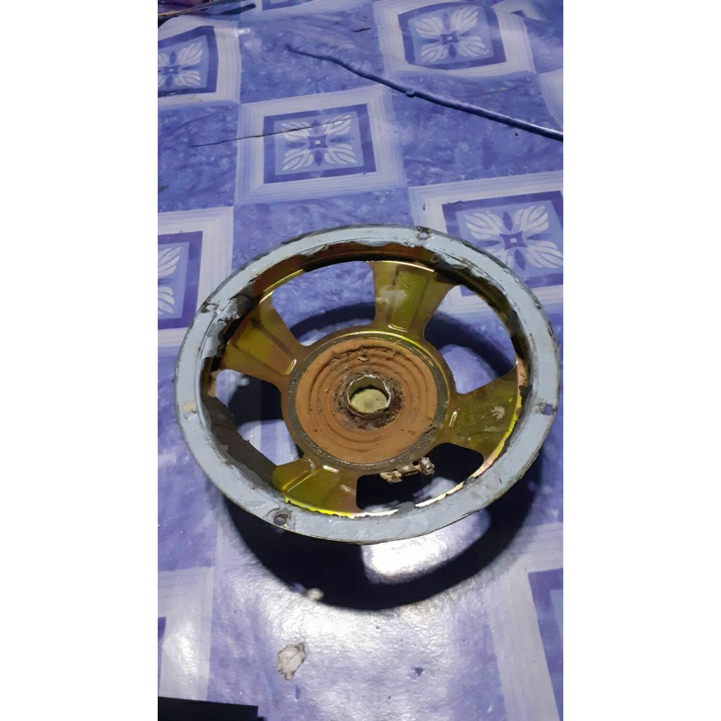 rangka subwofer 8inchi