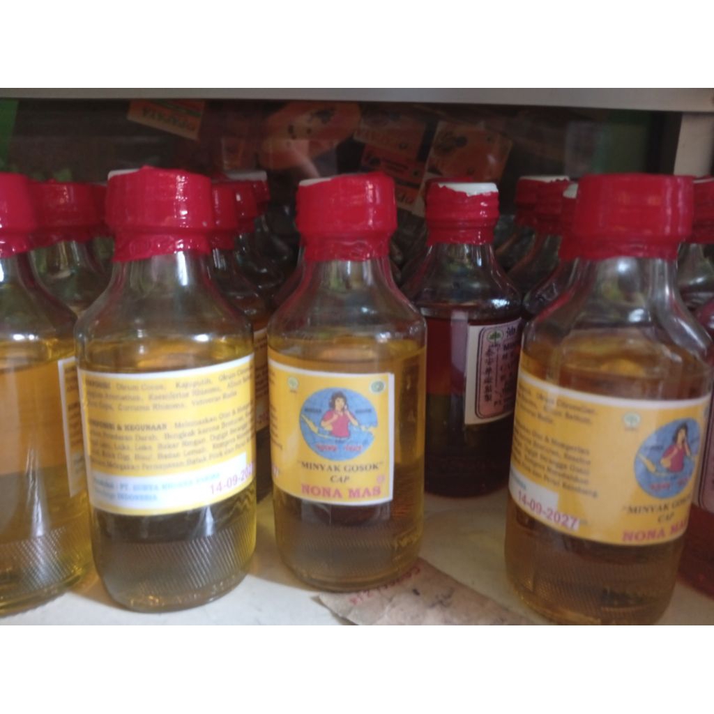 minyak tawon dan minyak nona mas