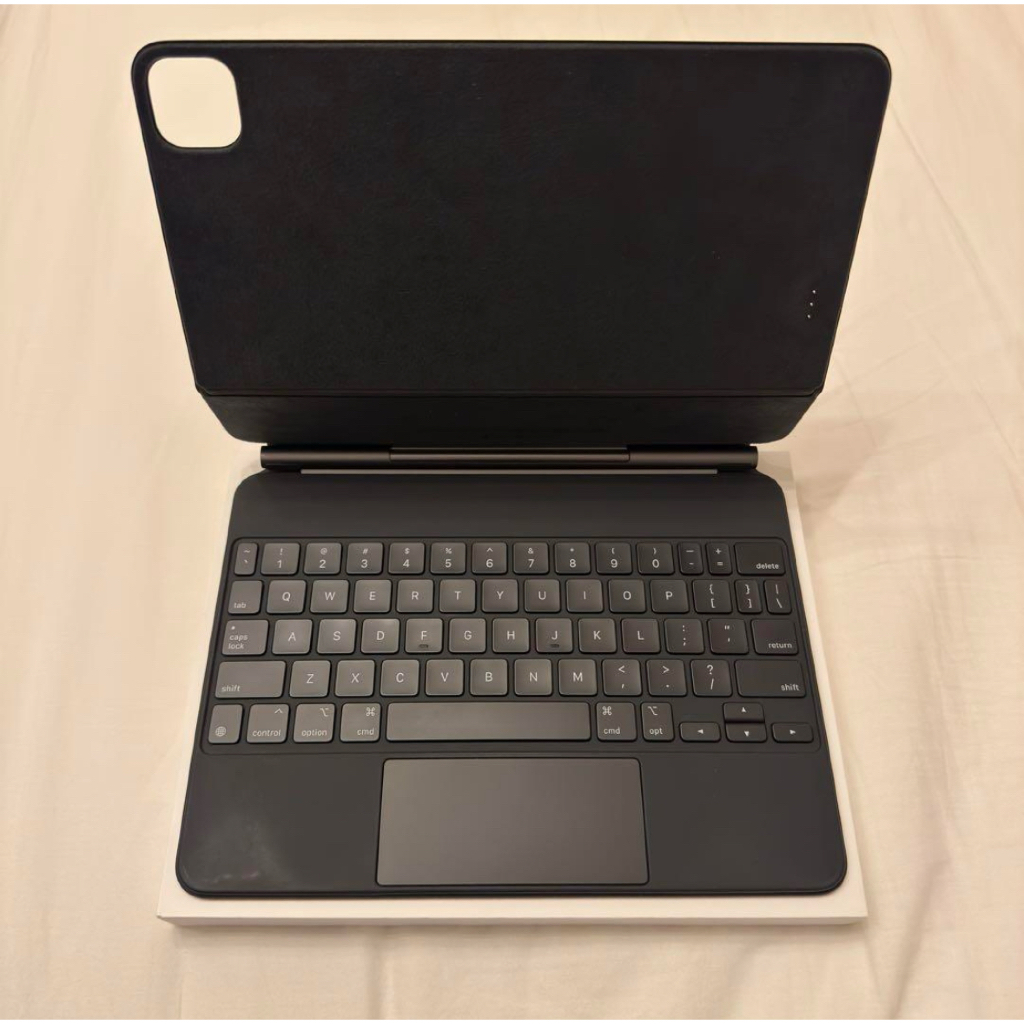 Apple Magic keyboard Untuk iPad Pro 11 & iPad Air 4, 5 Apple Original second