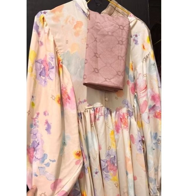 wearing klamby dress wk preloved pl DAPET HIJAB WK MONO