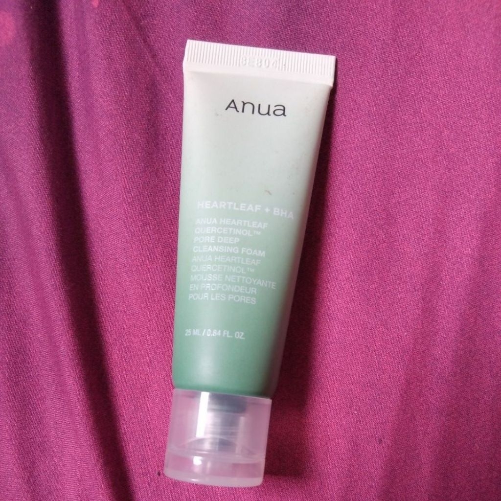 Preloved Anua Heartleaf + BHA cleansing foam