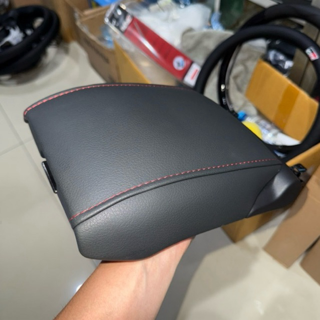 CONSOLE BOX VENTURER FACELIFT ORIGINAL Plug and Play Buat SEMUA TAHUN DAN TIPE INNOVA REBORN