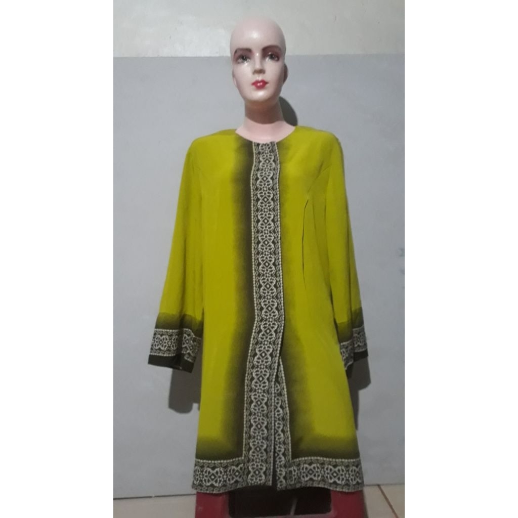 Tunik Hijau Atasan Wanita Bekas Preloved