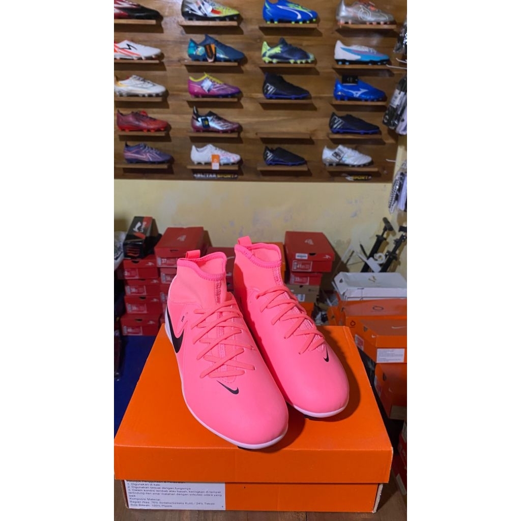 Sepatu Bola Nike Phantom Luna II Club Fg