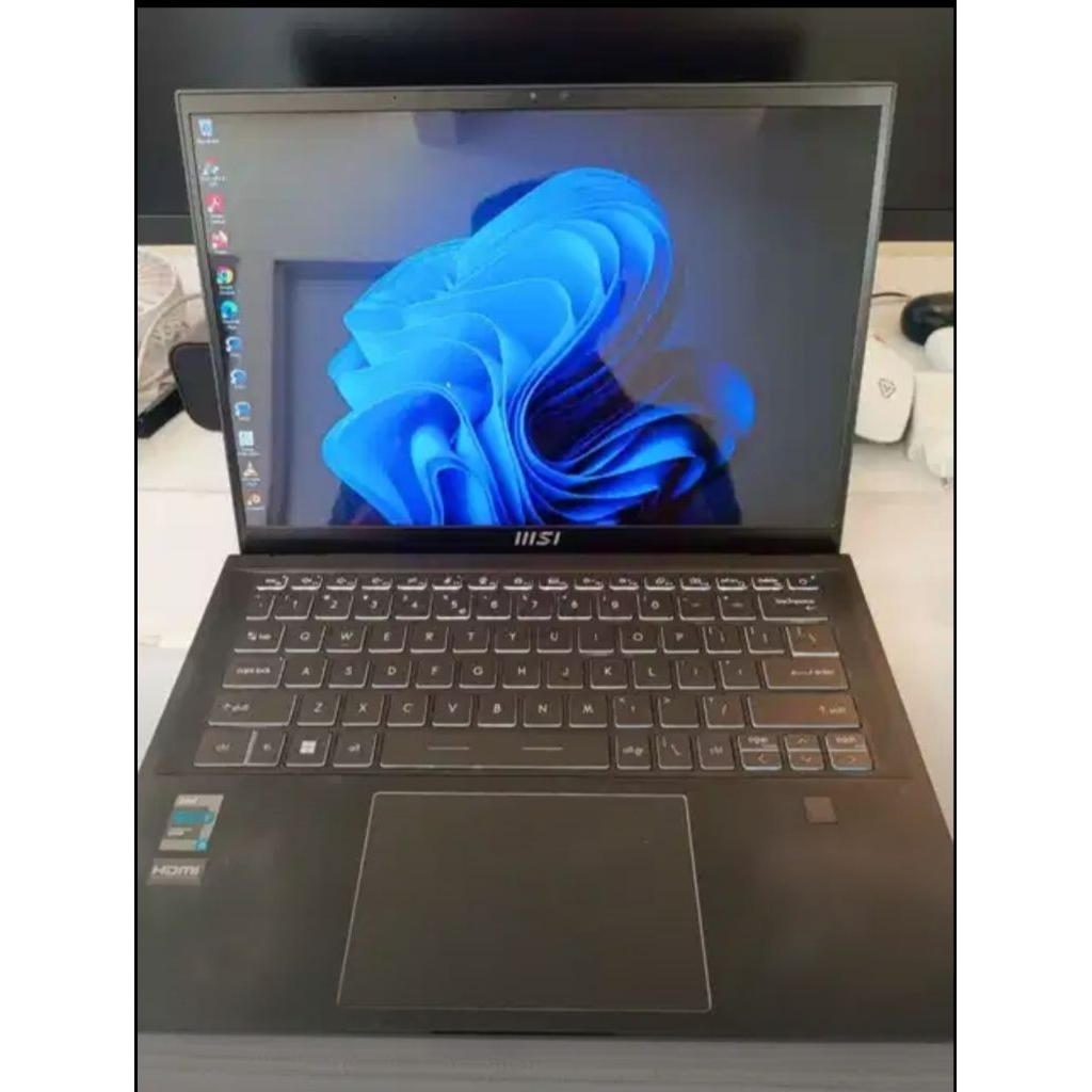 LAPTOP MSI Summit E14 Evo A12M i5-1240P 16GB 500GB Intel Iris Xe