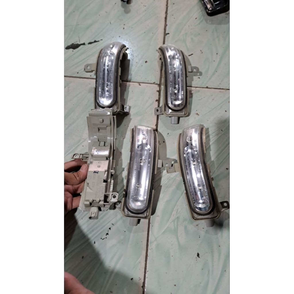 sen spion mazda biante