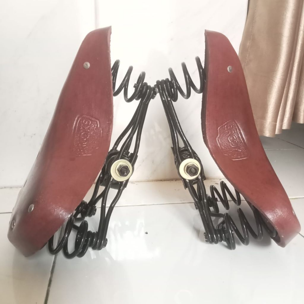 SADEL ONTEL DAMES KULIT ASLI WARNA COKLAT,BISA JUGA UNTUK SEPEDA LAINNYA