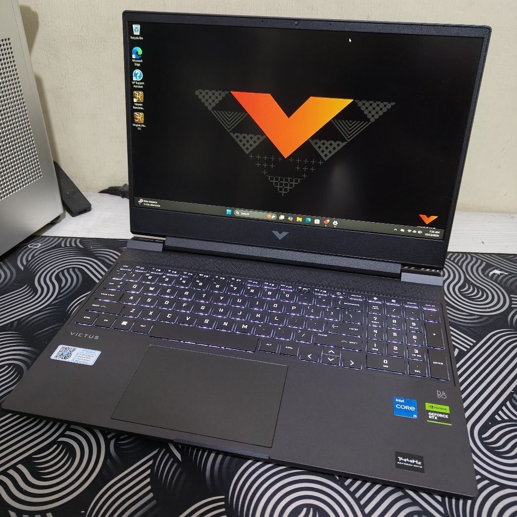 HP Victus 15 INTEL i5-12450H RTX3050 8/512 Gaming laptop