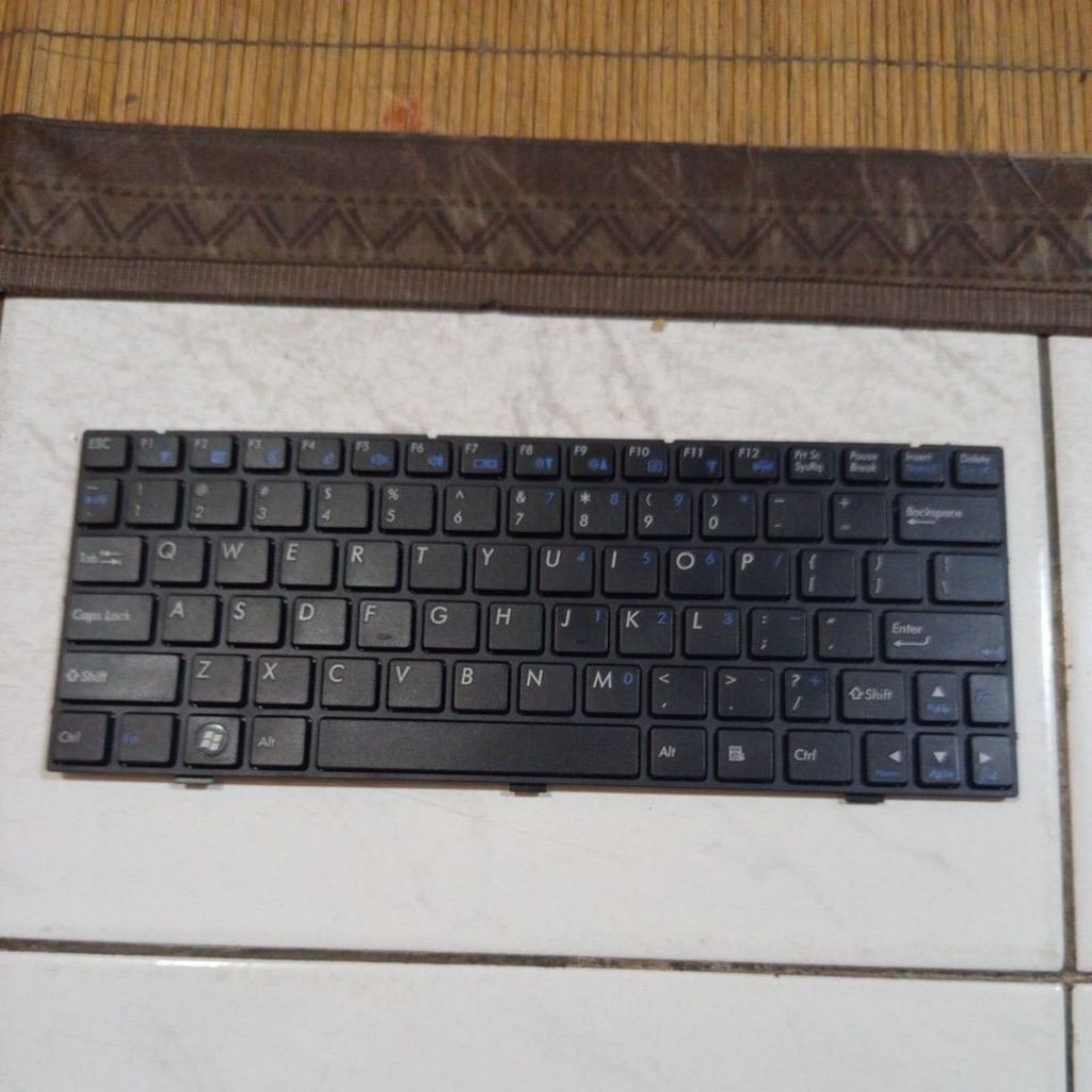Keyboard Axioo Pico M1110