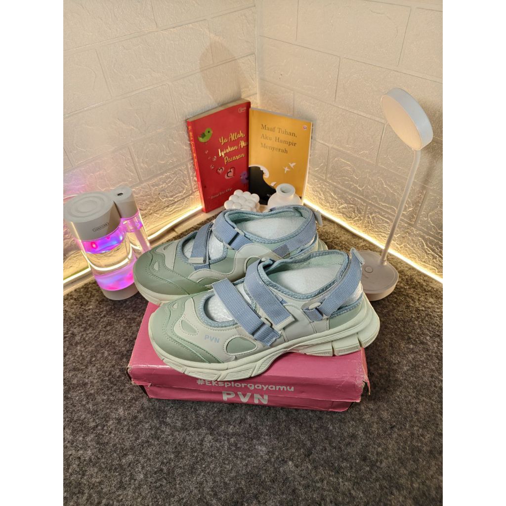 PVN NARIN SEPATU SNEAKERS WANITA