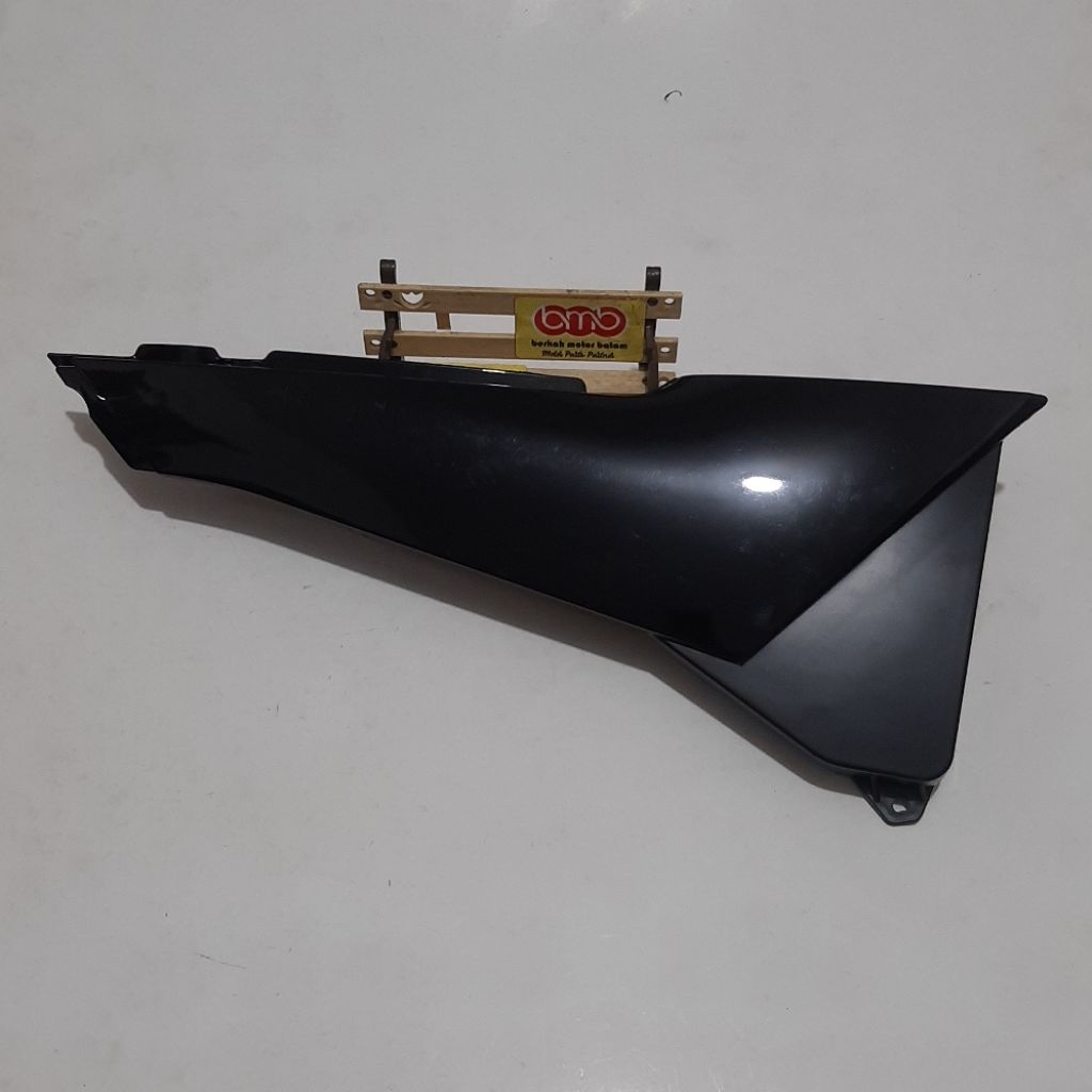 Yamaha RXZ RZR cover kap body samping kanan saja