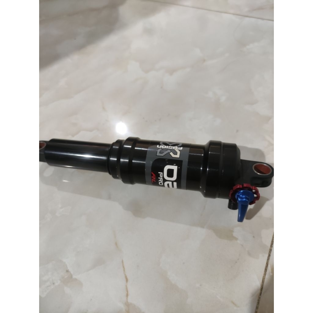 Rear Shock X Fusion 02 Pro RL 210mm