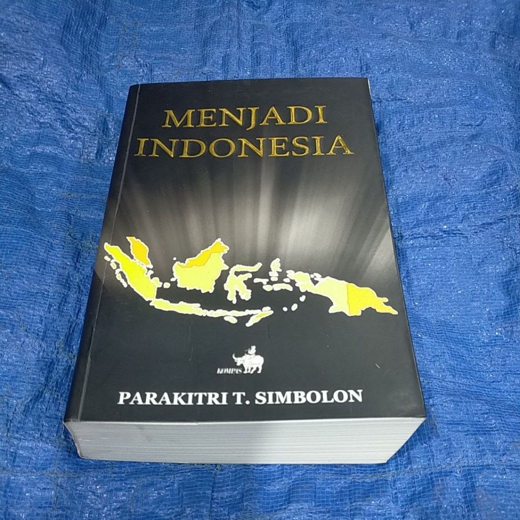 menjadi Indonesia - Parakitri T.simbolon