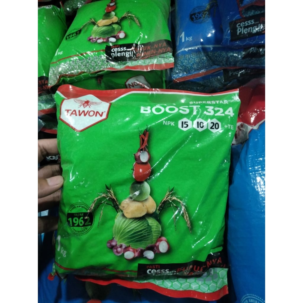 Pupuk NPK Boost cap Tawon