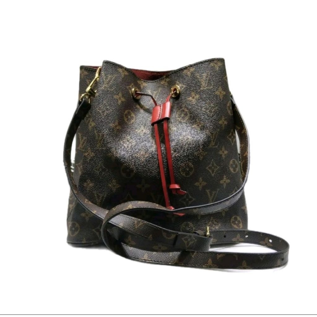 TasWanita TasPreloved Tas Serut Kulas