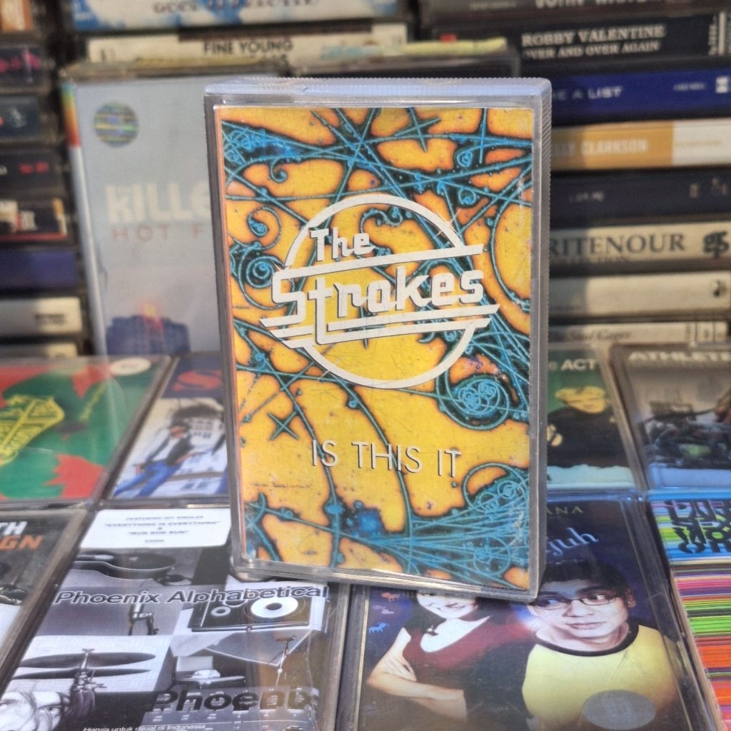 kaset pita The Strokes Is This It jadul langka siap koleksi
