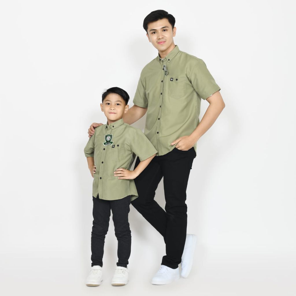 Sage Couple Ayah Dan Anak Kemeja Polos Couple Dewasa Dan Anak Lengan Pendek Warna Sage