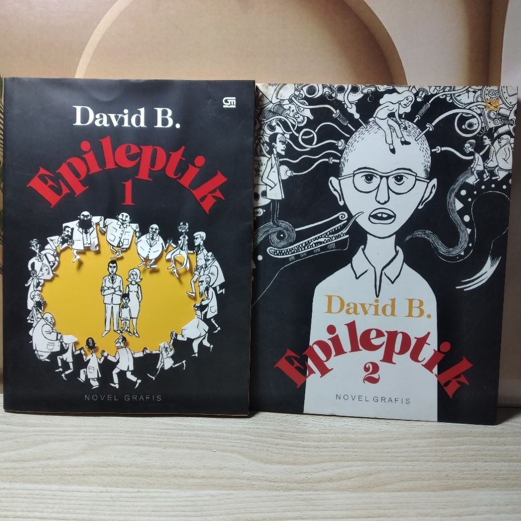 Novel grafis epileptik no 1 dan 2 dapat 2 buku
