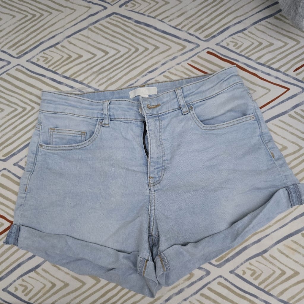 celana pendek jeans h&m wanita biru muda original second size 36
