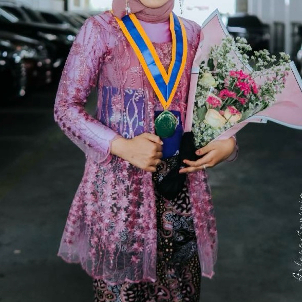 kebaya kutu baru preloved