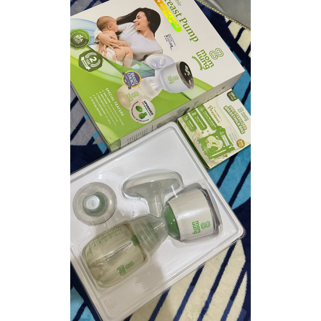 mom uung pumping