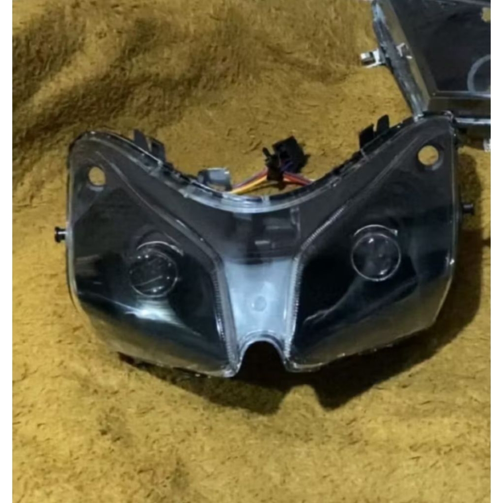 Kedok Reflektor Lampu Depan Vario 110 Karbu CW Custom Lampu LED H4 Siap Pakai