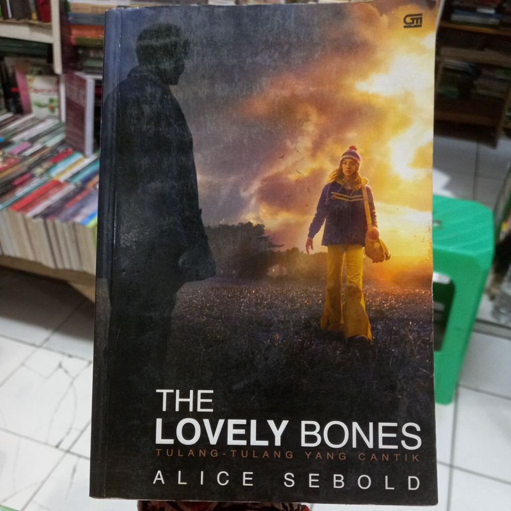 THE LOVELY BONES