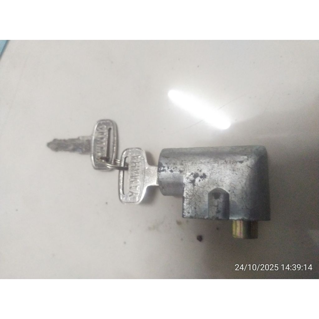 Kunci stang stir Yamaha v75 v80 l2S L2SN NOS