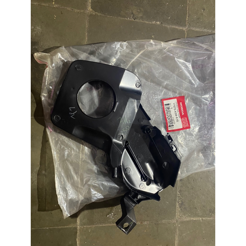 Caver Tutup Tangki Cover Fuel Pump Honda Vario 150 eSP K59 Ori Ahm 17575K59A10