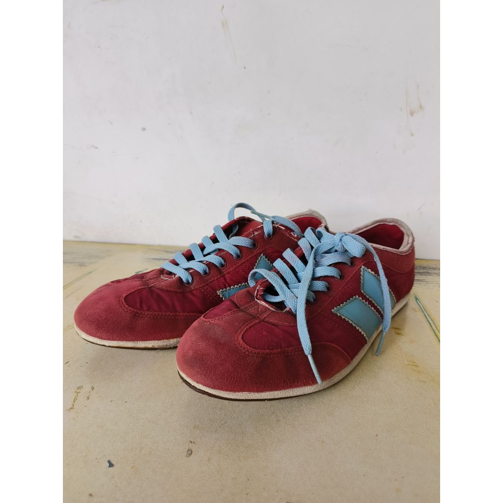 Macbeth Brighton Muted Red Robin Egg