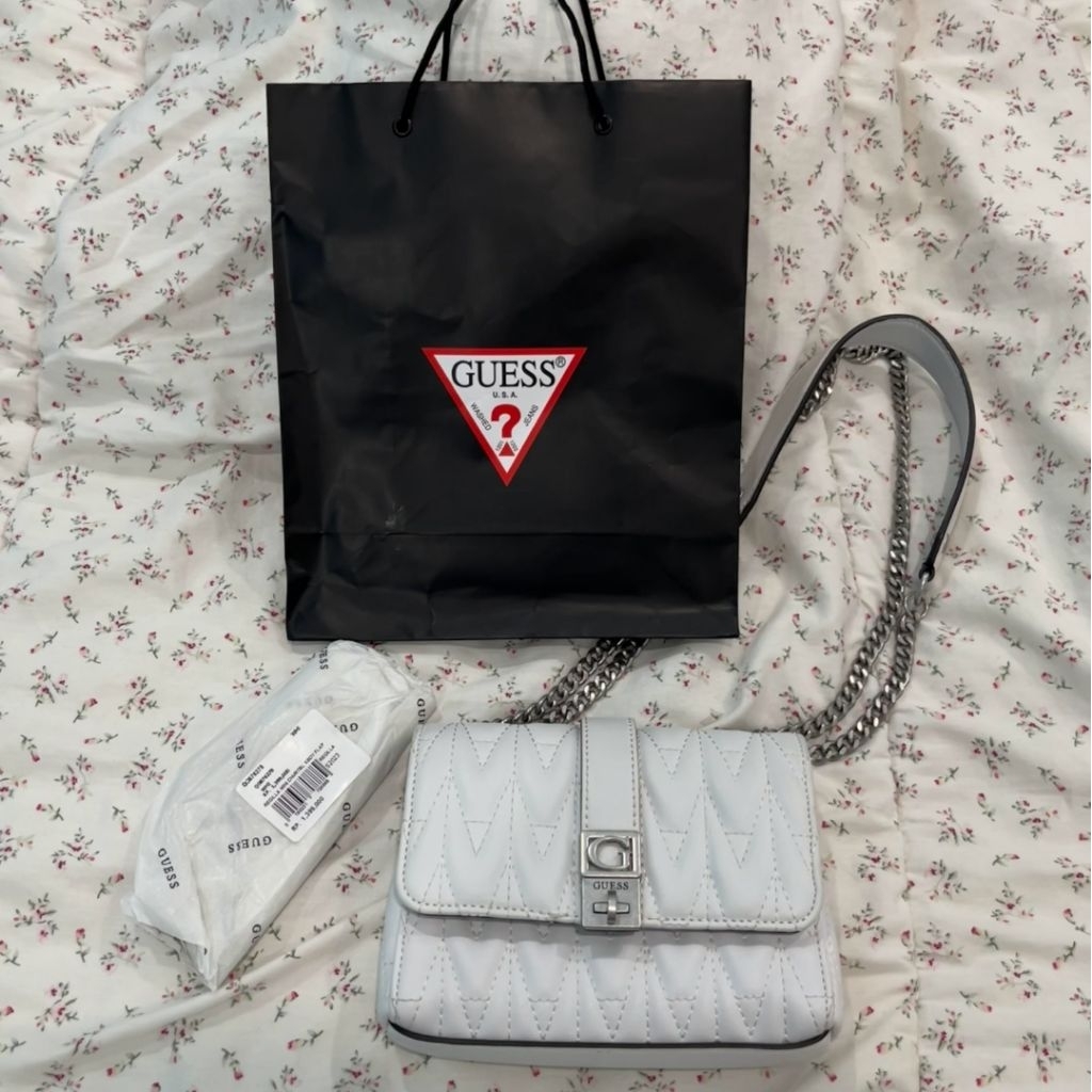 Preloved Guess Bag
